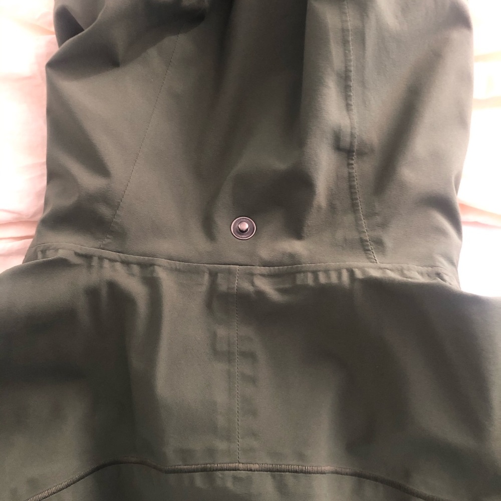 Lululemon Jacket - Picture 6 of 8